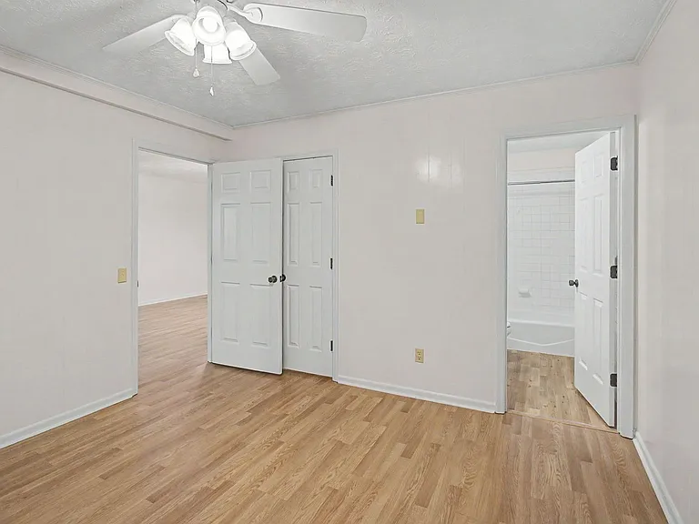 19 Shanna Dr — Photo 9