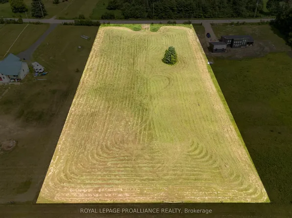 1226 Gull Lake Rd, North Frontenac, ON K0H 1B0