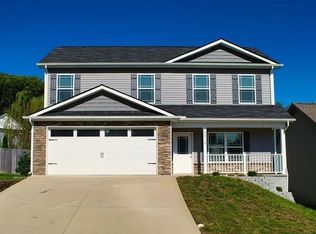 2518 Eppie Cove Ln, Knoxville, TN 37931