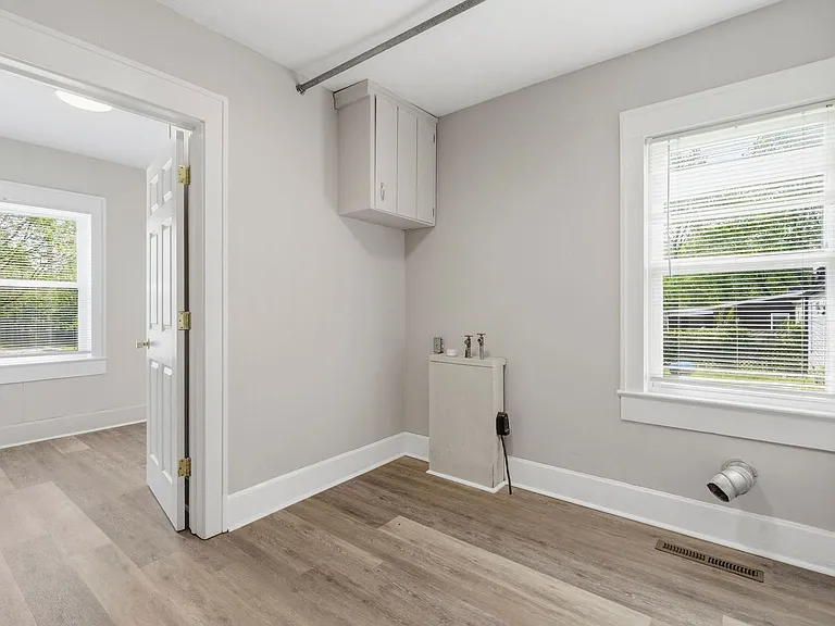 2154 E Cairo St — Photo 16