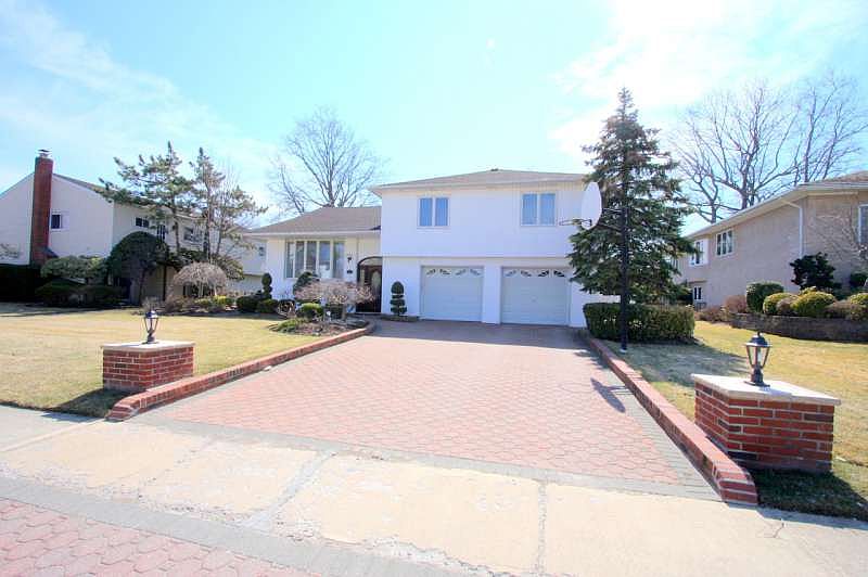 1st image of 38 Monterey Dr