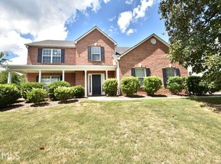 386 Plantation Ridge Ct, Loganville, GA 30052