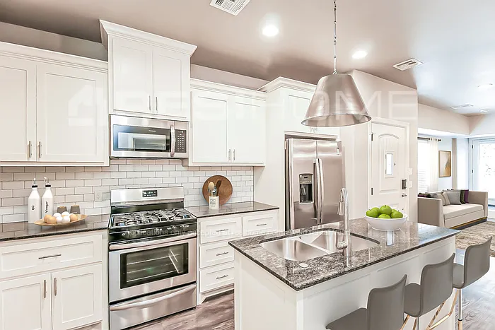 3 bed, 2.5 bath, 1771 sqft, $1,775 — Photo 3