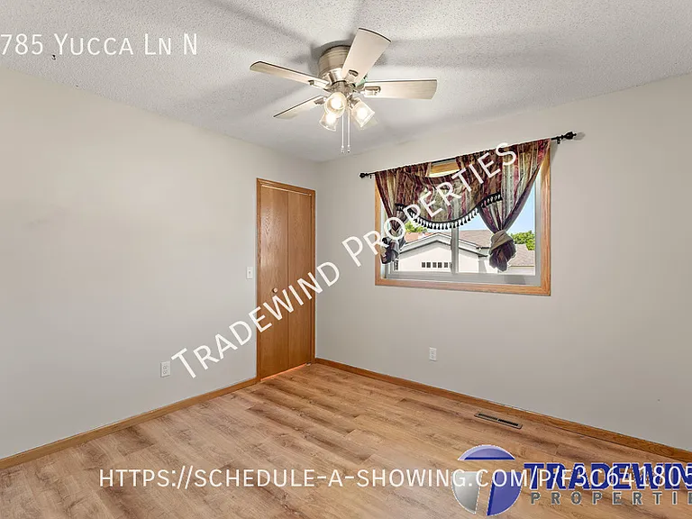 5785 Yucca Ln N — Photo 13