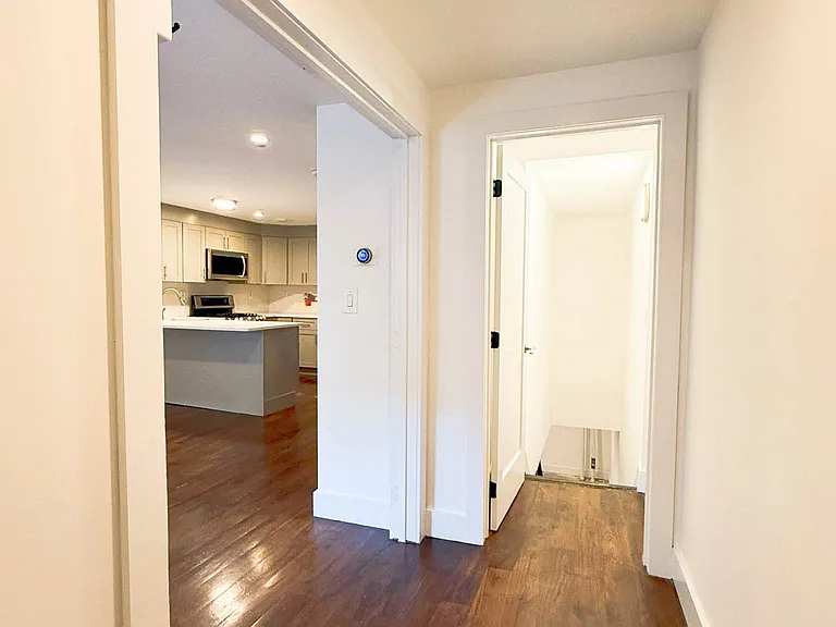 316 Halsey St #1 — Photo 11
