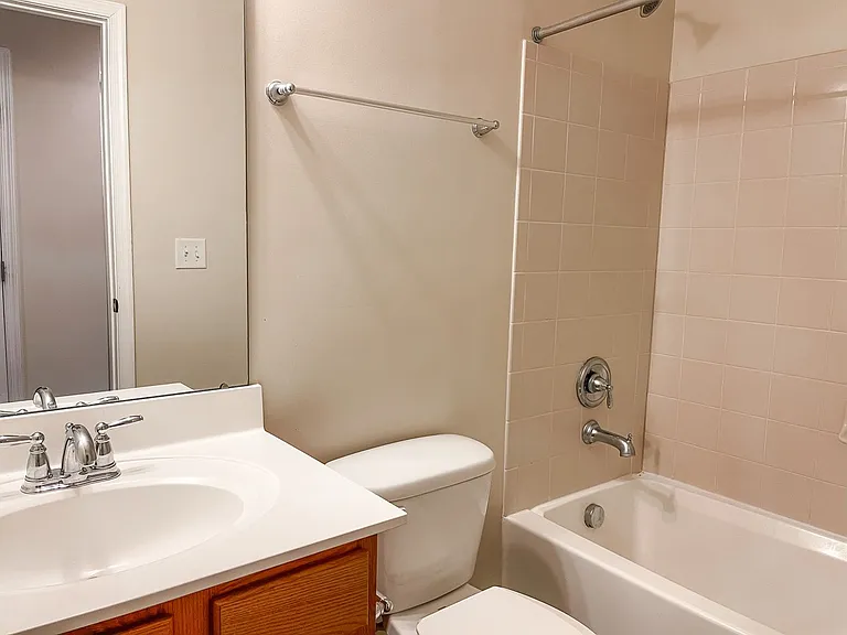 120 Kelly St — Photo 39