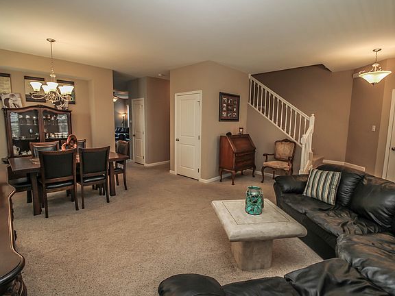 3rd image of 10612 S 110th Ave