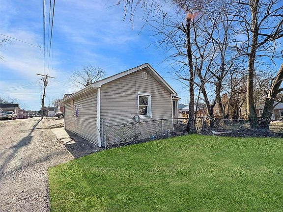 2nd image of 3967 Eichelberger St