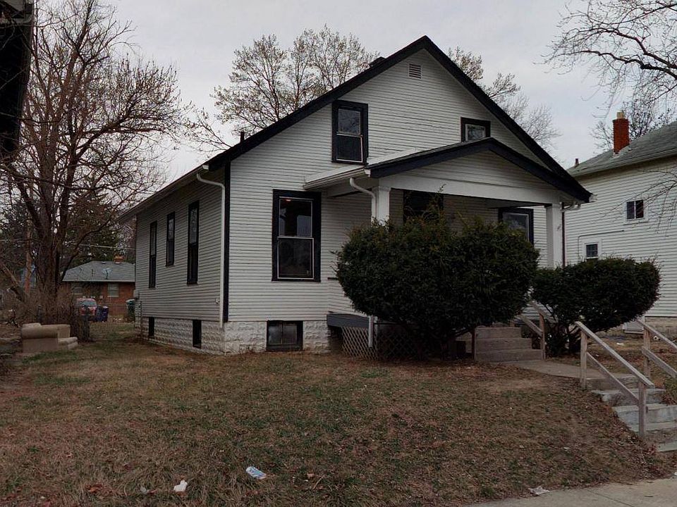2nd image of 1528 Loretta Ave