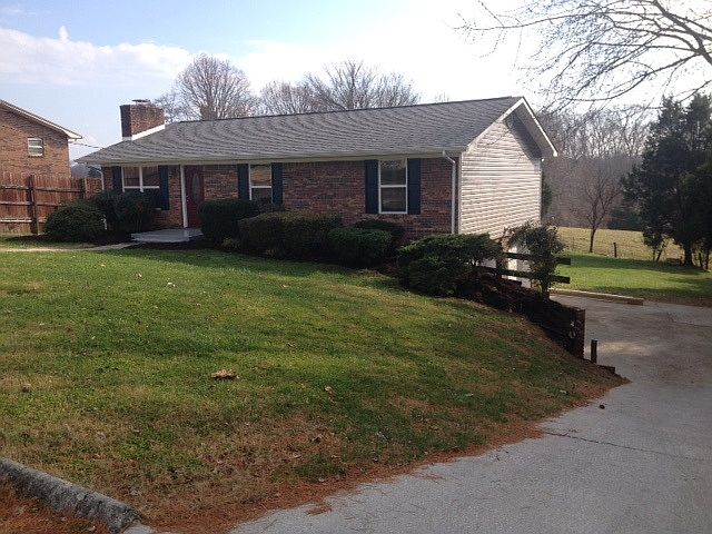 1st image of 1220 Deneen Ln
