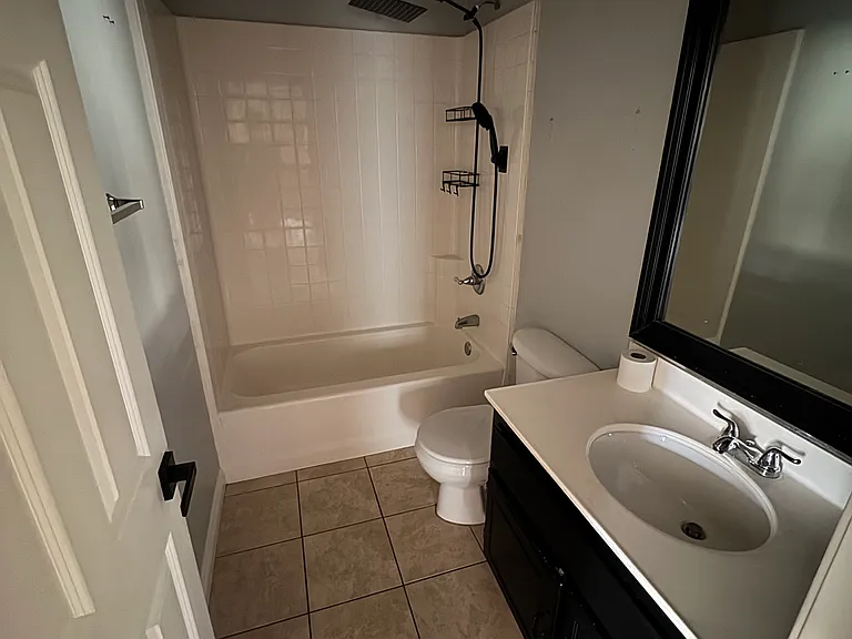 27864 Maywood Bend Dr — Photo 3