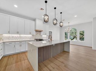 218 Ellebracht Dr, Fredericksburg, TX 78624