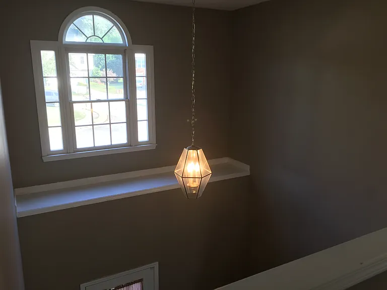 6075 Pattingham Dr — Photo 9