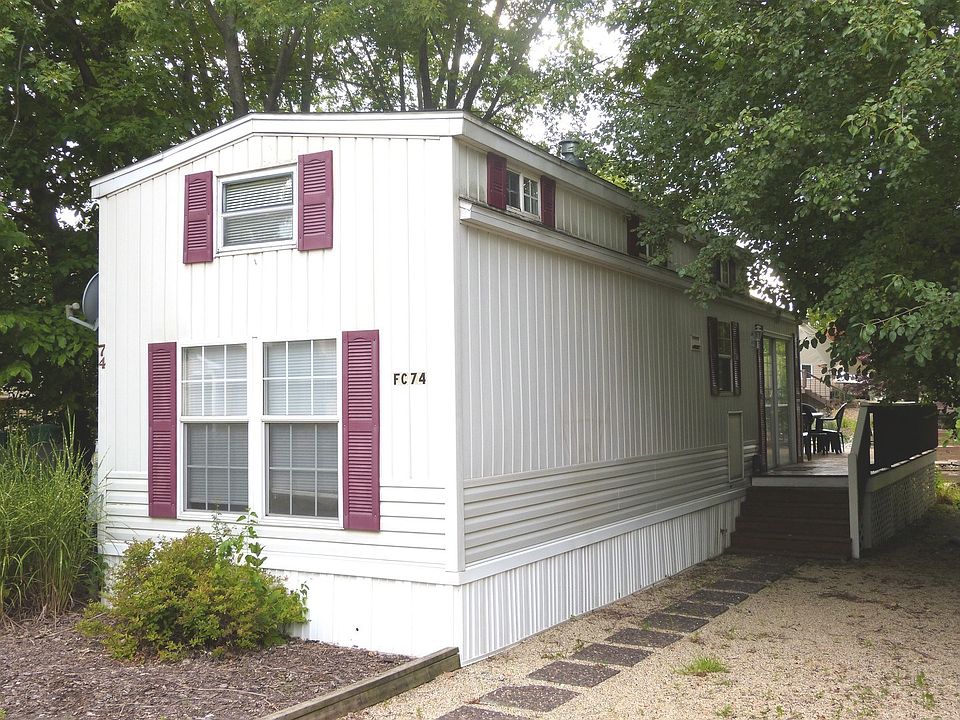 1st image of 74 Fossil Cove Ln