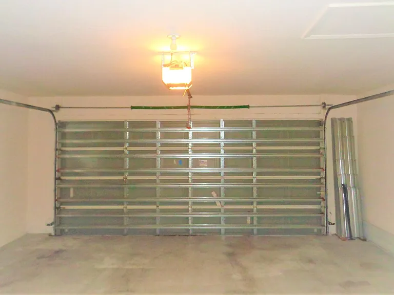 1636 Pointe West Way — Photo 32