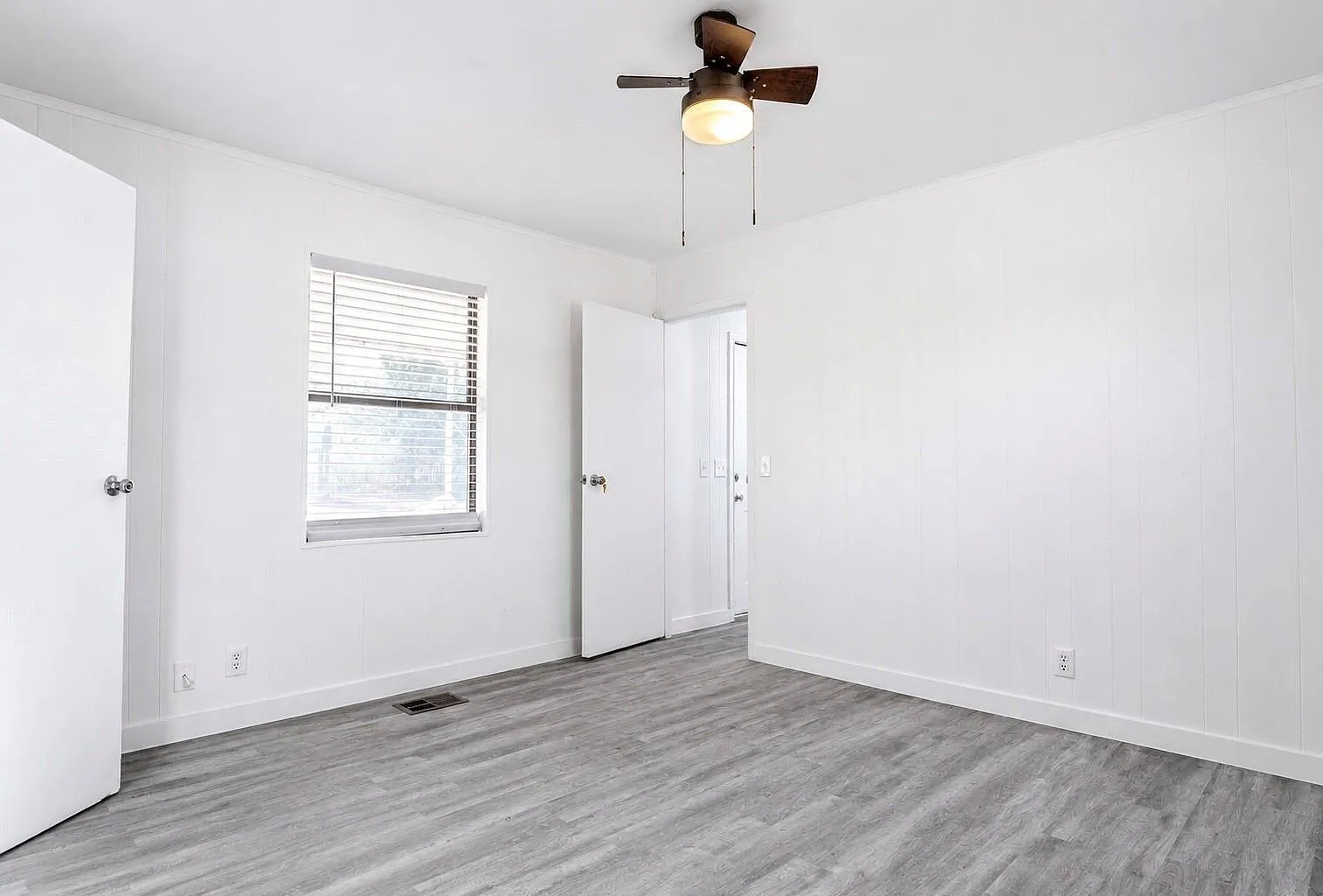 2 bed, 1120 sqft, $1,795 — Photo 3
