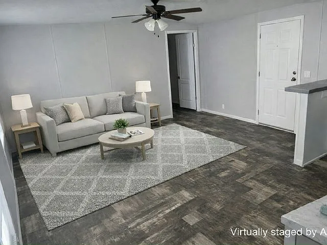 4000 24th St N #211 — Photo 3