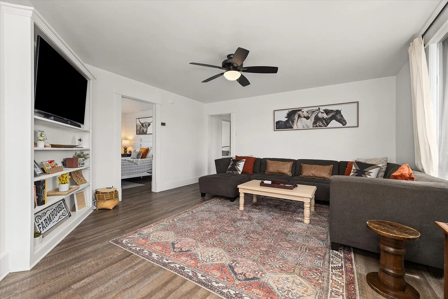 3 bed, 2.0 bath, 1420 sqft, $3,420 — Photo 1