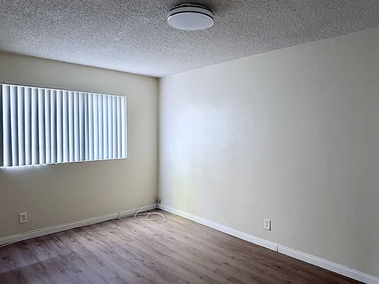 4830 Canoga St #A — Photo 11