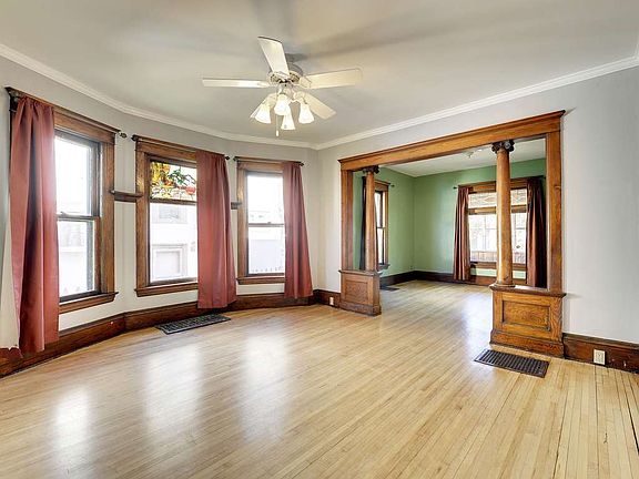 3rd image of 1108 24th Ave N #E