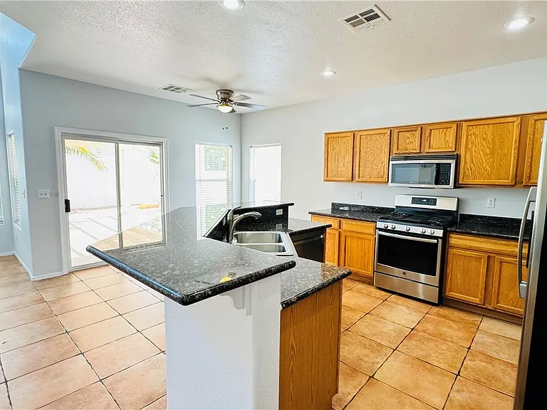 1586 Peaceful Pine St — Photo 9
