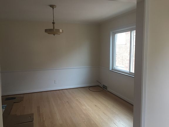 2nd image of 1369 Somerset Ave