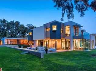 205 Chautauqua Blvd, Pacific Palisades, CA 90272