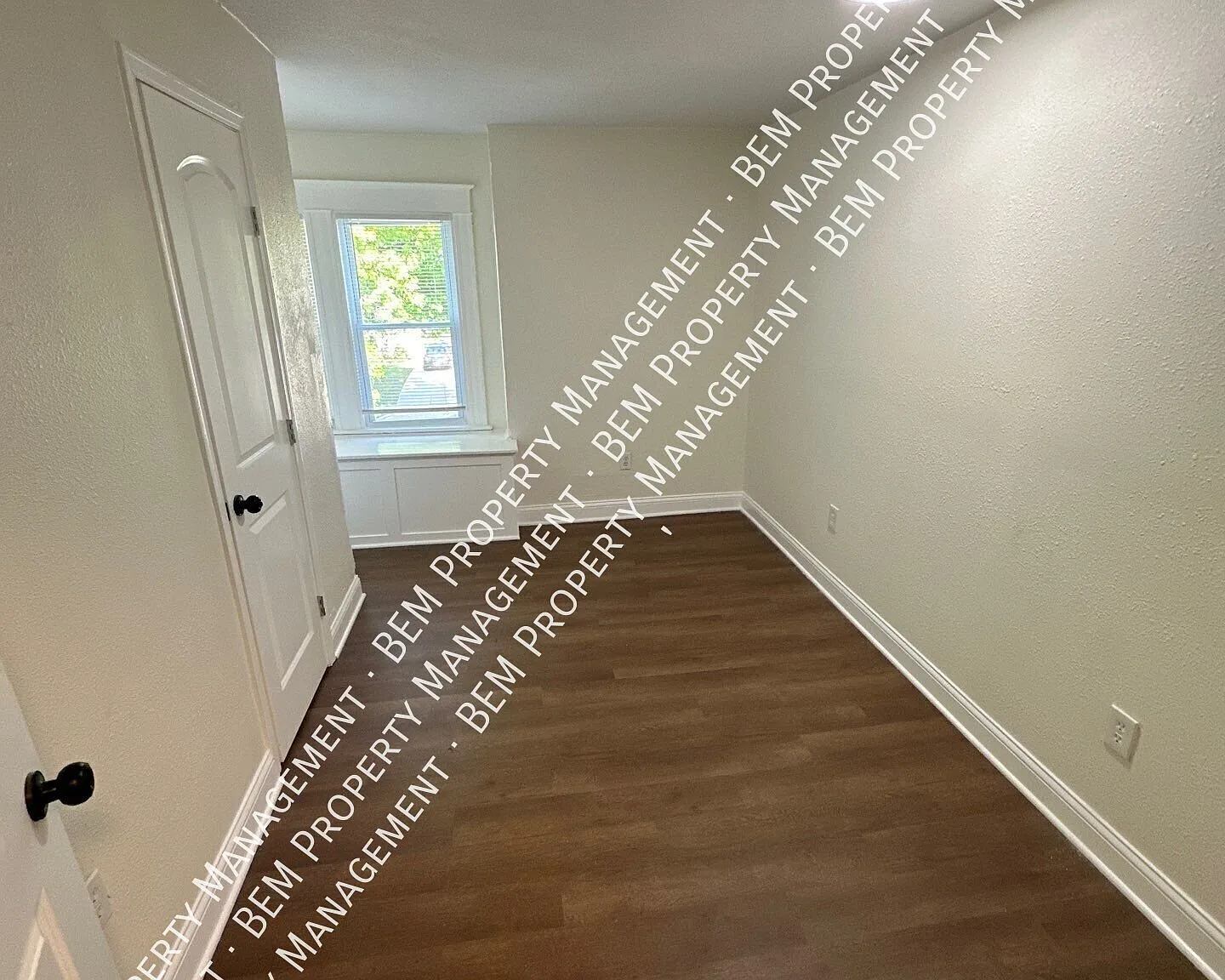 5 bed, 2.5 bath, 1742 sqft, $2,150 — Photo 3