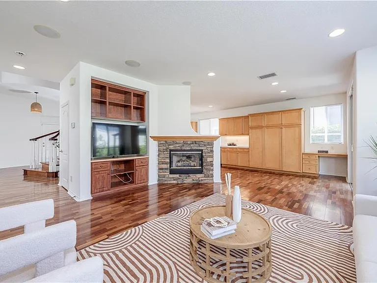 7371 Siena Dr — Photo 10