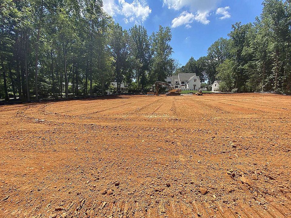1st image of 4008 Columbine Cir