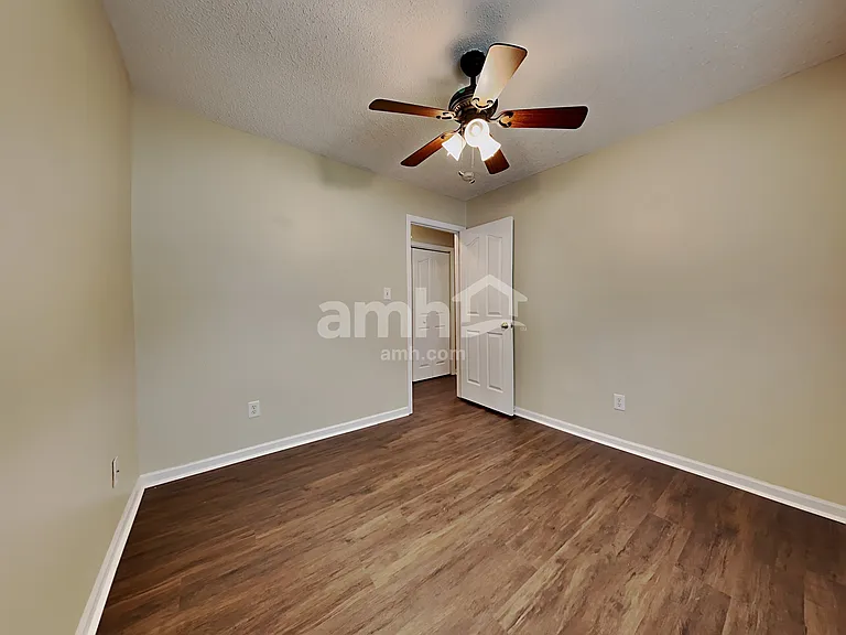 12012 Evergreen Hollow Dr — Photo 17