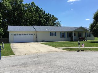 26 Brentwood Ct, Granite City, IL 62040