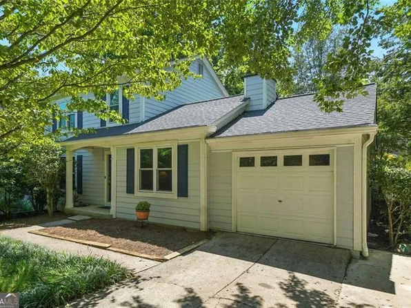 3075 Glenn Knolls Ct, Alpharetta, GA 30022