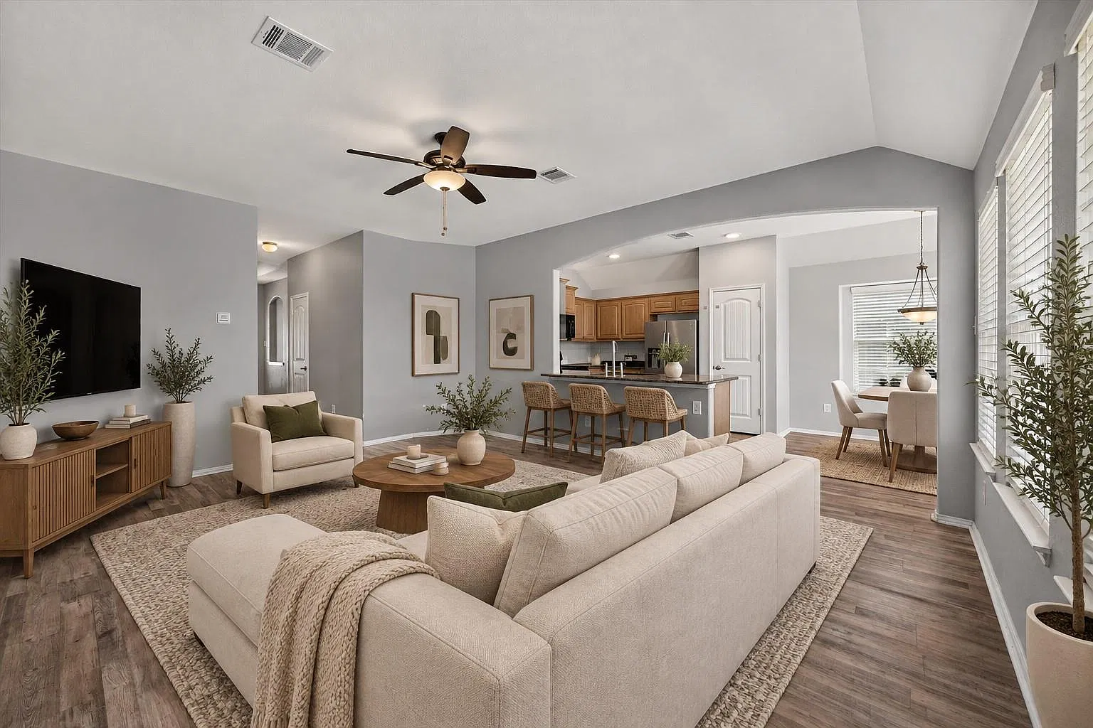 3 bed, 1581 sqft, $1,850 — Photo 4