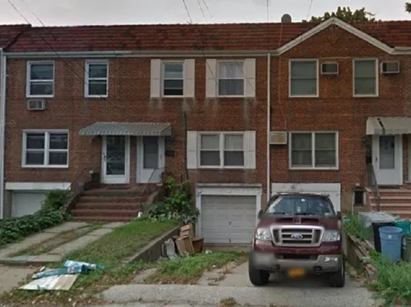 7306 Utopia Pkwy, Fresh Meadows, NY 11366