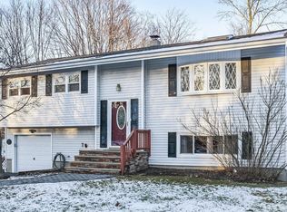 7 Richards Rd, Hopatcong, NJ 07843