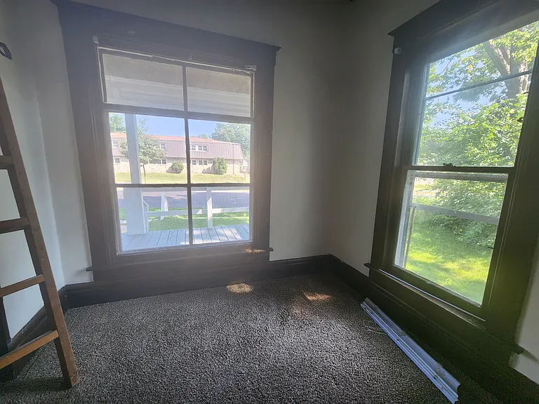 223 Broadway St — Photo 24