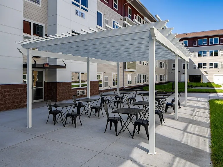 Newport Commons — Photo 12