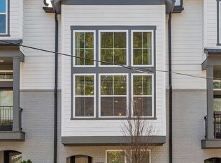 907 Katie Kerr Dr, Decatur, GA 30030