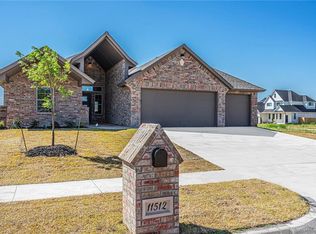 11512 NW 106th St, Yukon, OK 73099