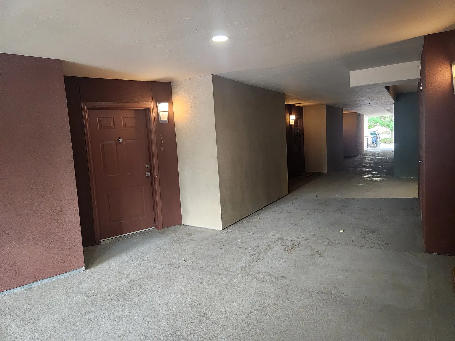 1 bed, 826 sqft, $1,800 — Photo 4
