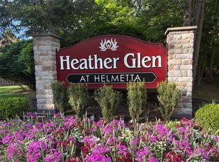 2509 Candlelight Ct, Helmetta, NJ 08828