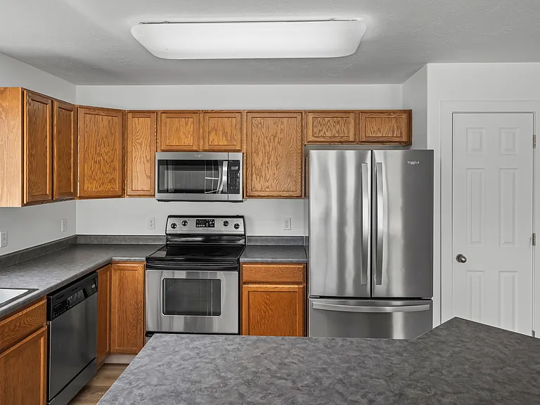 1060 W Oldham Dr — Photo 6