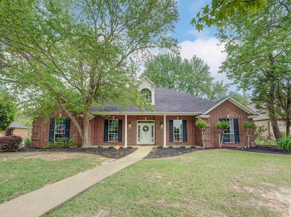 4 Whitney Cir, Texarkana, TX 75503