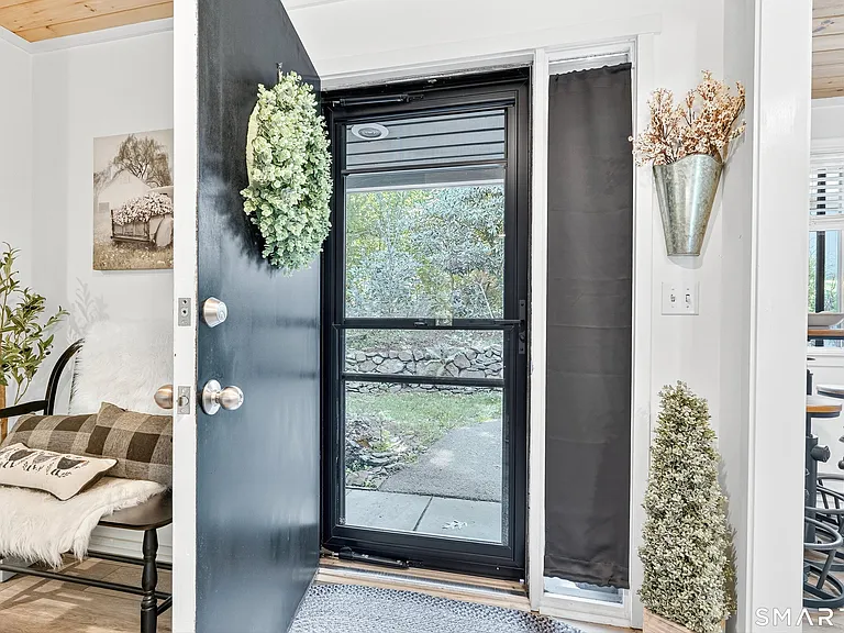 401 Heritage Vlg #B — Photo 13