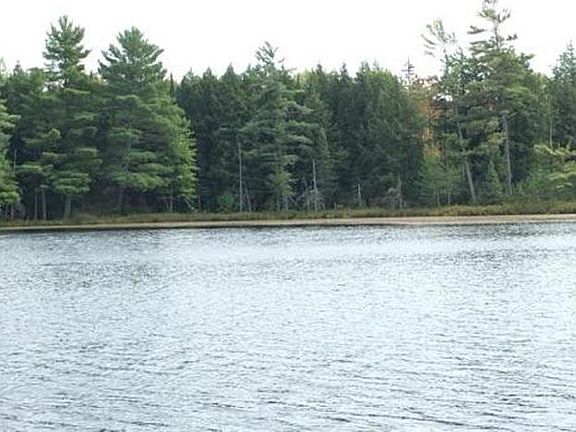 2nd image of ON Sylvan Isle Dr