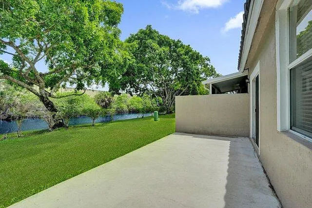 10581 NW 57th Ct — Photo 44