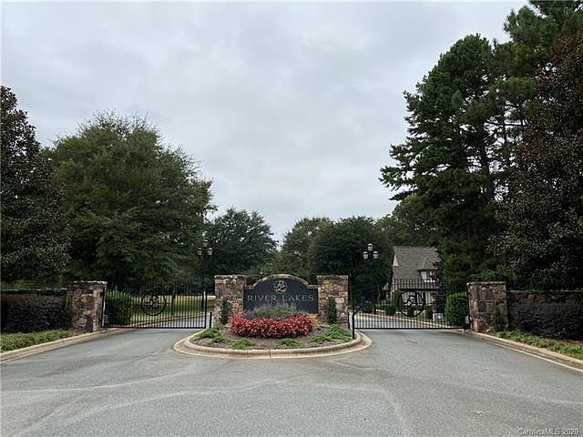 1st image of 8116 Bay View Ln