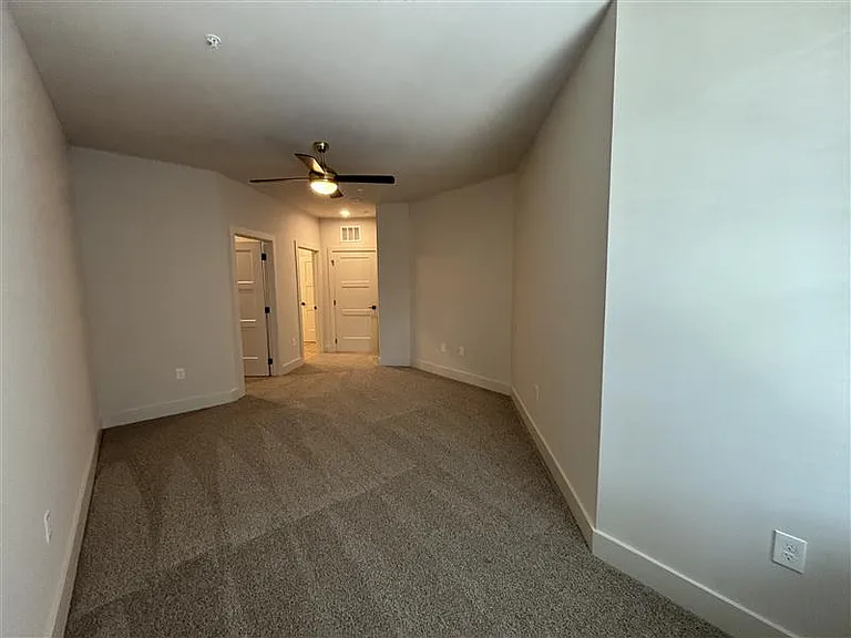 District on the Etowah Apartments — Photo 310
