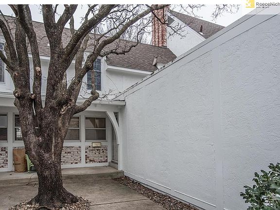 2nd image of 10213 Robinson St